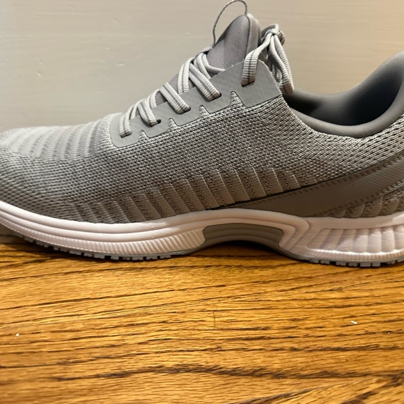 Ortho feet Grey sneakers - Picture 7 of 10